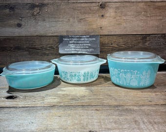 1957-68 Pyrex, Amish Butterprint, Casserole Dish, with Lid