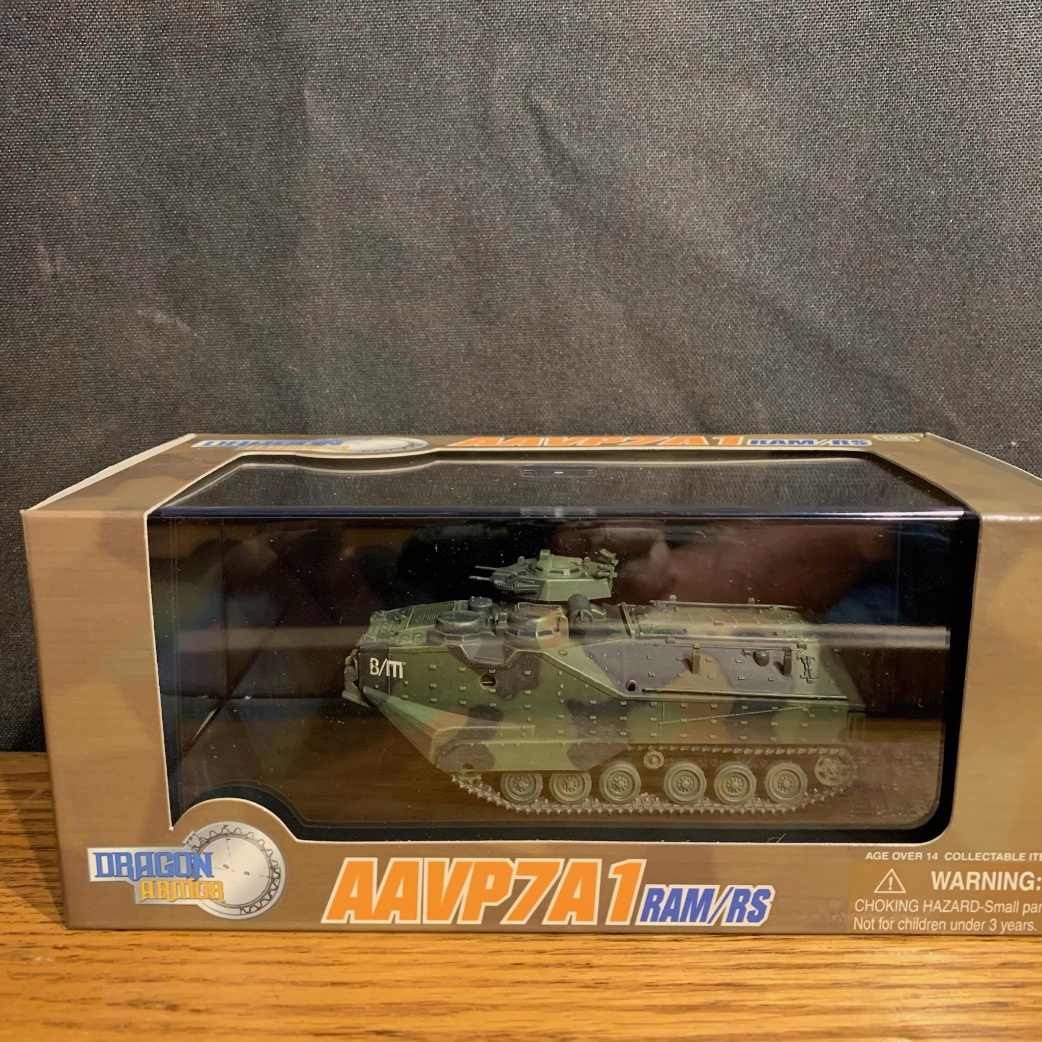Dragon Armor, AAV Military Tank, 1:72 Scale, Molded Plastic With