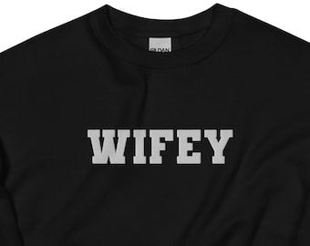 Personalisierte Wifey Varsity Brief Sweatshirt, Brautgeschenk