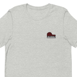 T-shirt unisexe piano, cadeau t-shirt unisexe brodé pour petit ami, petite amie, chemise à manches courtes unisexe - Plusieurs couleurs