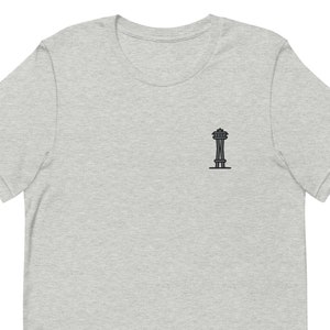 T-shirt unisexe Space Needle, t-shirt unisexe brodé, cadeau pour petit ami, petite amie, chemise à manches courtes unisexe - Plusieurs couleurs