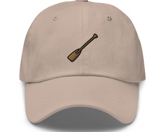 Czapka baseballowa z haftowanym wiosłem wioślarskim: unisex, wykonana z bawełnianego twillu