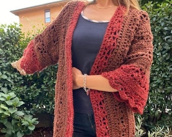 Patrón de crochet para cárdigan con plumero Zelica