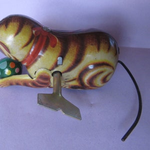 Vintage Tin Toy, Working Wind Up Cat With Ball, Includes Key image 3