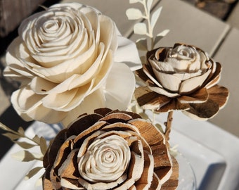 Wood Roses / Anniversary Roses / Mothers Day Flowers / Wooden Roses / ecofriendly flowers / 5th anniversary gift / White centered Rose