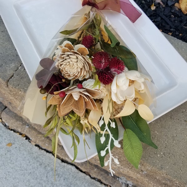 Neutral Flowers Bouquet / ecofriendly flowers / Wooden Flowers / Fall flowers/Natural Flowers / Wood Flowers / Anniversary Flowers / NEUTRAL