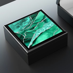 Green Geode Print Memory Box For Couples - Custom, Agate Print Womens Jewelry Box Wooden, Black Wood Keepsake Box Gift for Her, Bridal Gift
