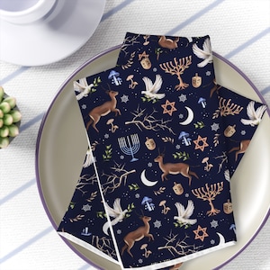 Hanukkah Cloth Napkins - Jewish Chanukah Decorative Woodland Table Napkin Set