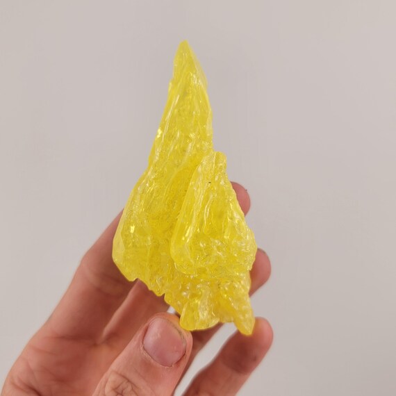 ボリビア産の骨格硫黄結晶、大きな端のある硫黄結晶標本、黄色の天然 