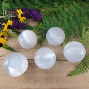 Medium Selenite Sphere / Ball / Orb, Gypsum, Cleansing, Energy Work, Crystal Home Decor