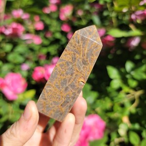 Amber Tower from Indonesia, Polished Amber Point, Fossilized Tree Resin, UV Reactive