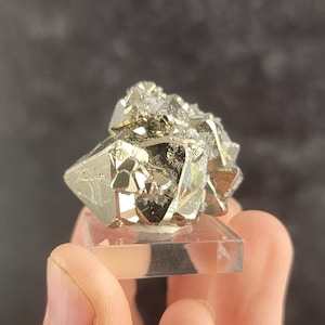 Octahedral Pyrite Cluster from Peru, Metallic Flashy Crystal Triangular Faces, Self Standing Iron Pyrite Fool&#39;s Gold Specimen, Natural