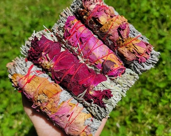 Mountain Sage & Rose Smudge Sustainably Wildcraft Harvested in Oregon, Smudging Wand/Stick