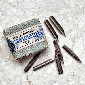 ハント 101枚 オリカラ多数 0.9 0.7 ケース付き ハント 101枚 オリカラ多数 0.9 0.7 ケース付き Speedball