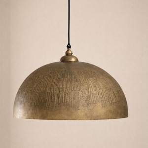 Grande lampada a sospensione in ottone fatta a mano - Lampada da soffitto a cupola con texture vintage per soggiorno, sala da pranzo e arredamento d'interni moderno
