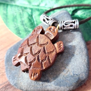 Sea Turtle Carved Wood Pendant Necklace, Hawaiian Turtle Surfer Necklace, Beach Hippie Necklace with Honu Sea Turtle Pendant