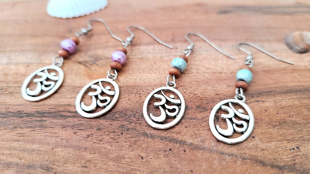 Yoga Om Lotusblume Schlüsselanhänger Aus Silber – Spirituelles Accessoire Für Schlüsselbund Oder Geschenk