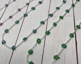 Trendy Daisy Choker, Beaded Flower Necklace