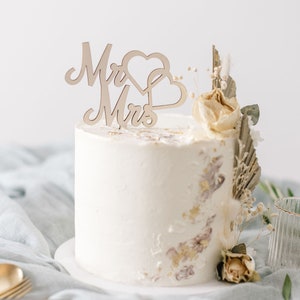 Wedding cake topper | Personalized cake topper | Wooden cake topper | Wedding cake topper with name | Cake topper |