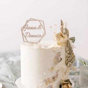 Wedding cake topper | Personalized cake topper | Wooden cake topper | Wedding cake topper with name | Cake topper |