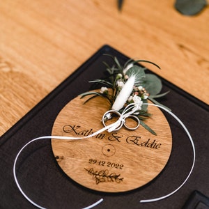 Porta-alianças de casamento | Almofada de anel | Caixa de anel | Madeira maciça de carvalho | Almofada de anel | casamento | disco de anel personalizado |