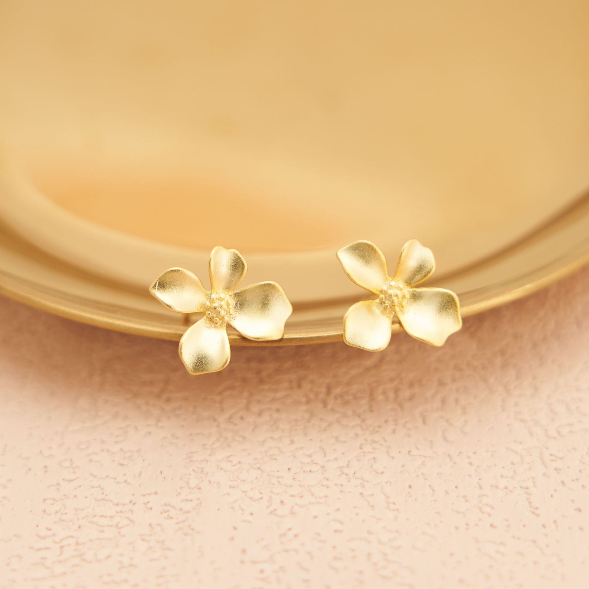 Lily Floral Earrings