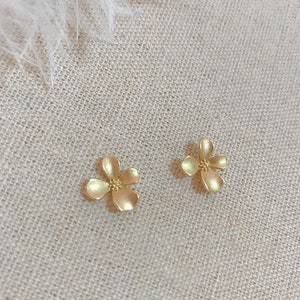 Dainty Lily Earrings, Golden Lily Flower Earrings, Gold flower earring, Dainty Earrings for Women, Gold bridesmaid earring image 8