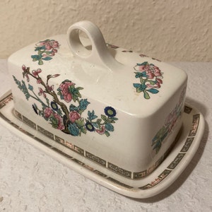 Quality Vintage Price and Kensington Butter/Cheese Dish. Classic oriental Floral Design, lidded ceramic butter dish. Made in England,