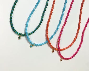 Delicata collana girocollo con perline di zirconi cubici e pietra portafortuna, gioiello con pietra portafortuna, collana con pietre preziose, regalo di compleanno, regalo per lei