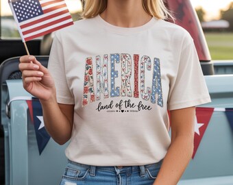 America Land Of The Free Shirt, Cute Coquette 4th of July Tee, Floral Patriotic T-Shirt, Vintage Red White and Blue Women Western USA Shirt