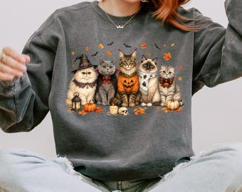 Halloween Cat Shirt, Spooky Season Cat Mom T-Shirt, Cute Witch Cat Pumpkin Tee, Autumn Fall Cat Lover Gift, Vintage Spooky Cat Shirt
