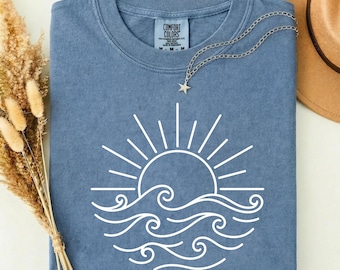 Comfort Colors Sun Ocean Shirt - Linear Graphic Boho Summer T Shirt - Trendy Beach Tee - Cute Minimalist Summer Tee