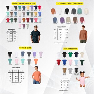 K&ouml;nnte beinhalten: Ein Produktkatalog mit verschiedenen T-Shirts, Langarmshirts und Baby-Bodys in verschiedenen Farben. Das Bild enth&auml;lt Gr&ouml;&szlig;entabellen mit Ma&szlig;en in Zoll und Models, die die Kleidung tragen. Der Text enth&auml;lt "T-SHIRT UNISEX SHORT SLEEVE", "CC T-SHIRT UNISEX LONG SLEEVE", "YOUTH T-SHIRT" und "BABY RIB BODYSUIT".