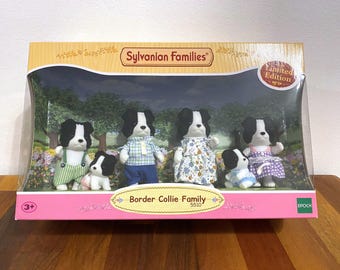 NOVO Sylvanian Families - Família Border Collie com Bebês - Edição Limitada Reino Unido - Raro Calico Critters