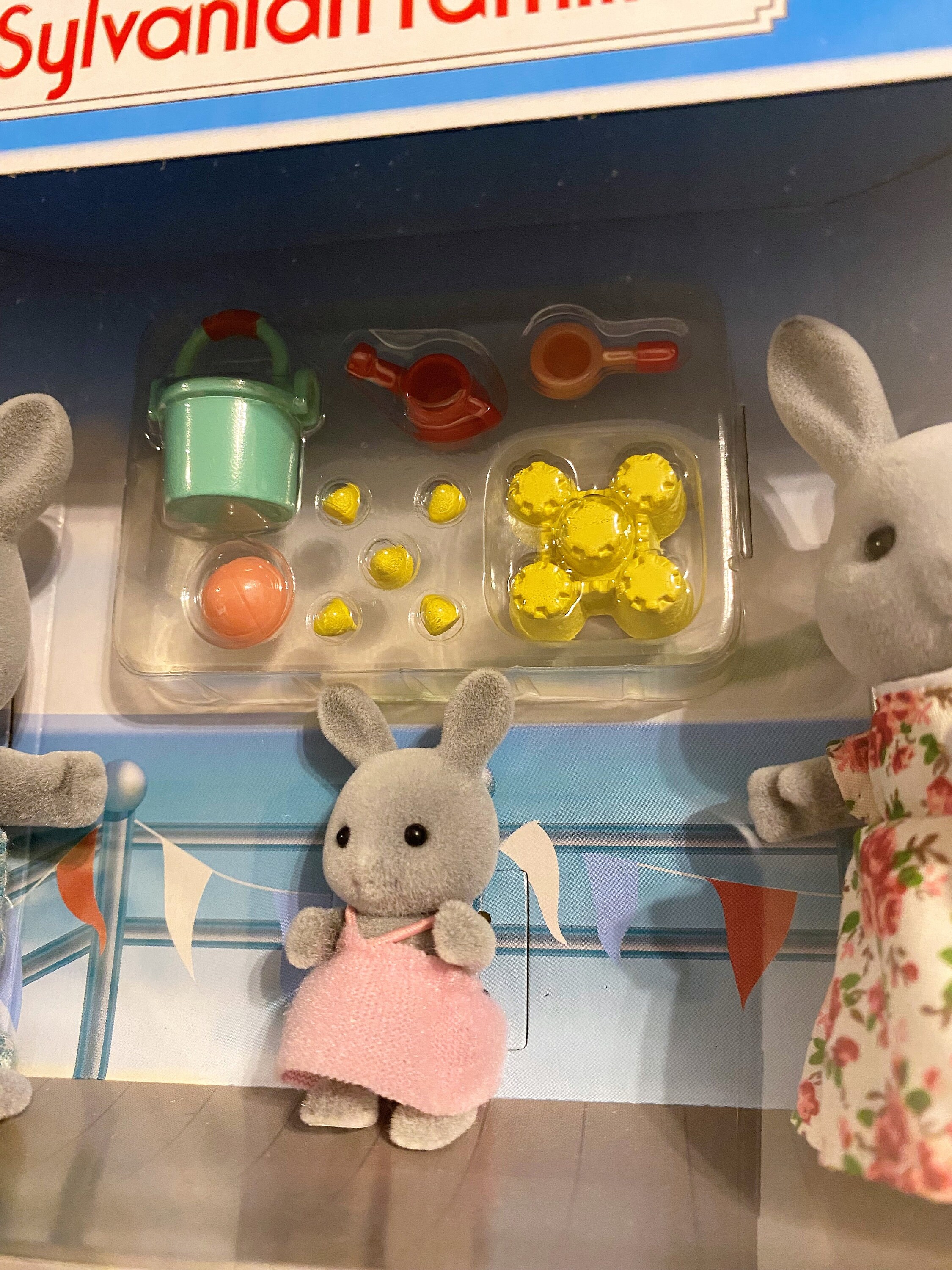 NEW Sylvanian Families Vintage Grey Rabbit Family Babblebrooks New
