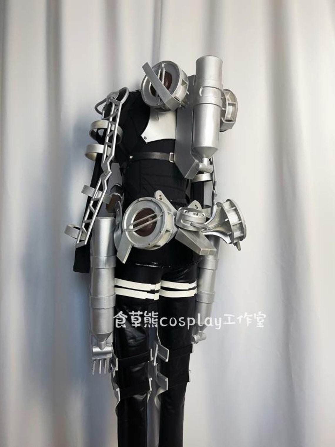 attack on titan season 4 statue