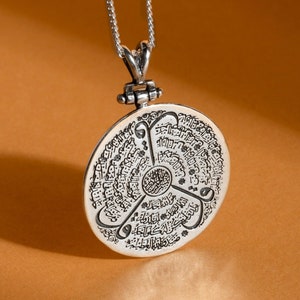 Handgemaakte unieke zilveren schrapen Surah al Ikhlas, Falaq en Nas hanger - Unisex ketting - islamitische ketting, koran geschreven ketting