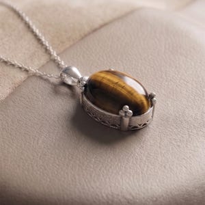 Minimalistische ovale hanger met tijgeroog, 925 sterlingzilver, sieraden met beschermingsedelsteen