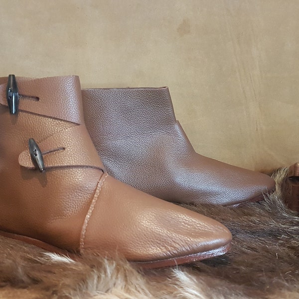 Chaussures viking type Jorvik // bouton os