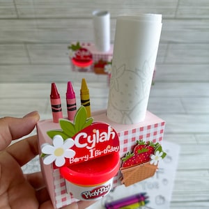 Puño de bayas para cumpleaños/Decoración para fiesta de fresas/Caja para colorear/Caja de plastilina