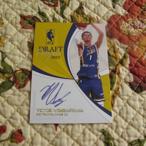 Lote de 10 cartas 2023 Victor Wembanyama NBA Draft Prospect Facsimile Auto Rookie Custom Cards Mint Hot Card