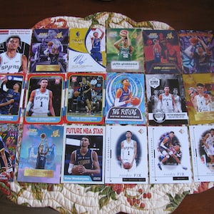 18 Kartenlot 2019 2020 2022 2023 Victor Wembanyama Benutzerdefinierte Karten Mint SA Spurs Hot Cards