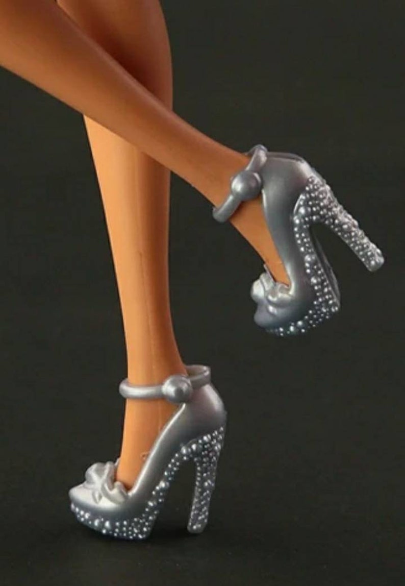 Shoes for Barbie and Curvy Barbie Dolls - Etsy