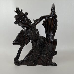Wooden statue of a djanger dancer // Bali - Indonesia - 20th century