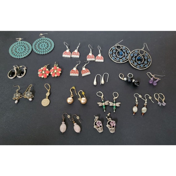 Vintage to Mod 114 Pc Lot Clip Stud Earrings Char… - image 3