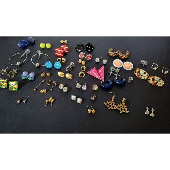 Vintage to Mod 114 Pc Lot Clip Stud Earrings Char… - image 2