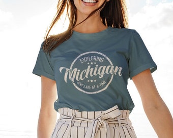 Michigan Great Lakes Shirt - Love Michigan T-Shirt - Mens Michigan Shirt - Womens Michigander Shirt - Made in the Mitten - Michigan Mojo