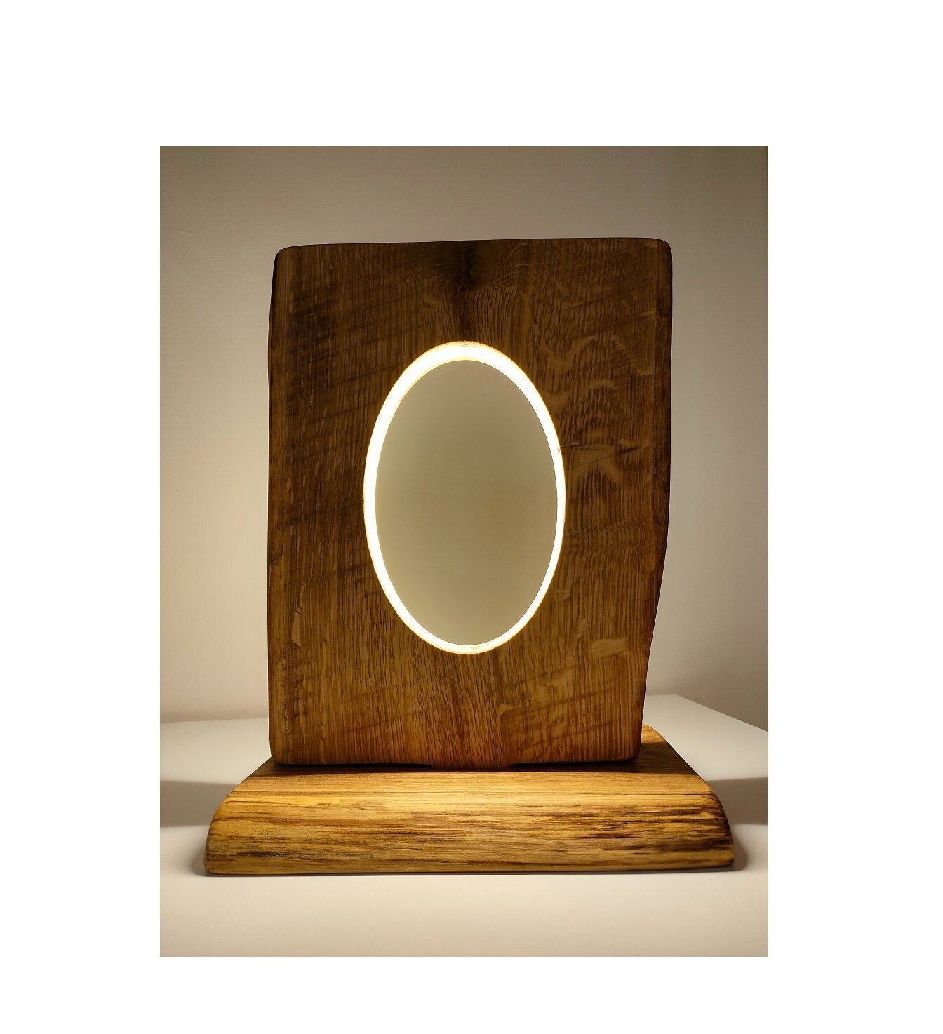 Bedside lamp, oak board