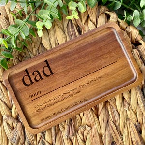 Vassoio personalizzato con definizione / Vassoio portaoggetti in legno inciso, vassoio portagioie, organizer da scrivania / regalo per mamma, papà, nonna, moglie o padrino