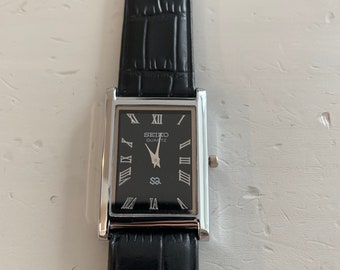 Vintage Seiko Spirit 1F21 5B20 Silver Dial Lady Quartz Watch Japan Square  Tank Shape 20mm - Etsy